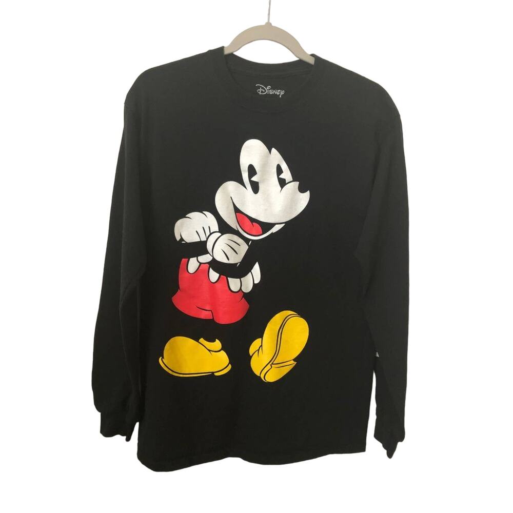 Disney Mickey Mouse tee size M